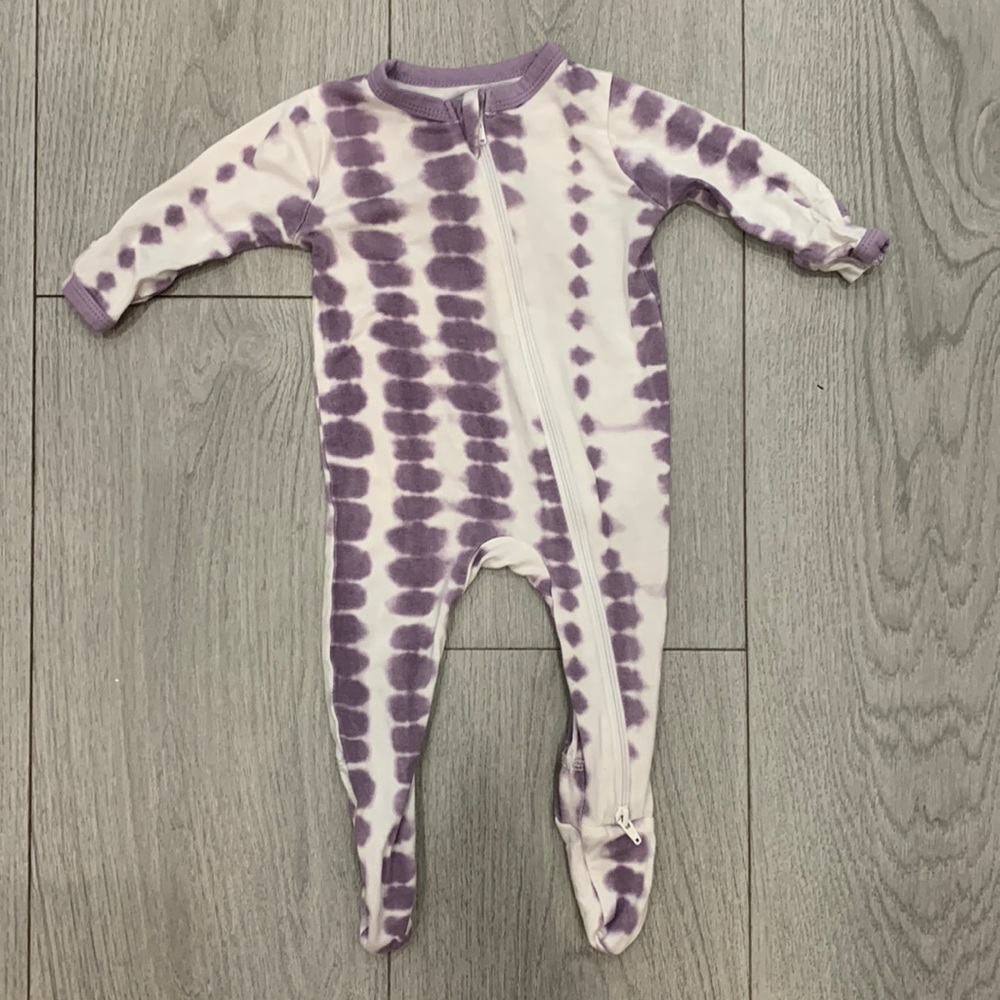 Kyte Baby Zippered Footie in Taro Rip Tide size 0-3months